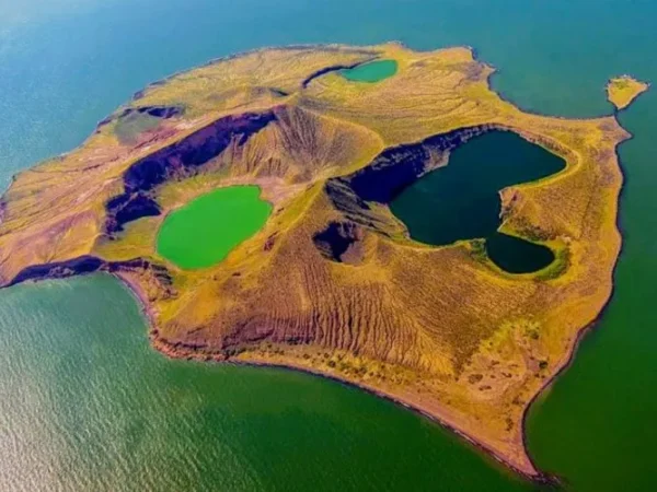 The Jade Sea Expedition – Lake Turkana, Sibiloi & the Cradle of Humankind
